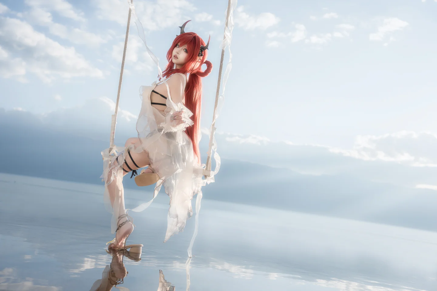 纸悦Etsu_ko_No_024_明日方舟·史尔特尔_泳装_37P_407MB